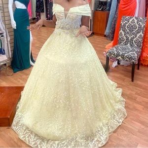 OFF SHOULDER QUINCEANERA / SWEET 16 YELLOW DRESS